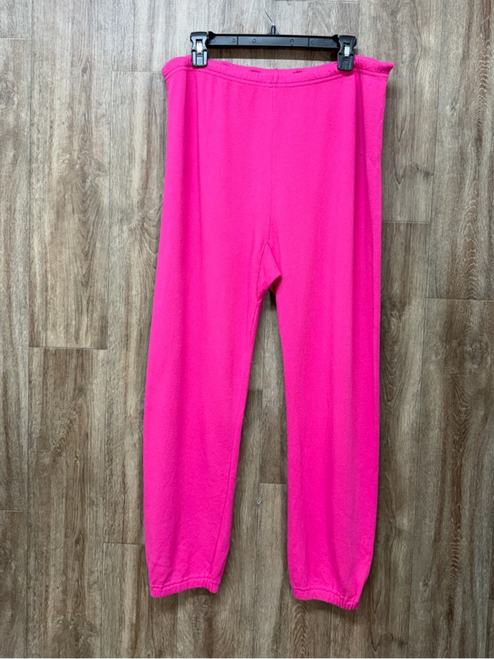 NEW The GREAT. Fuchsia Drawstring Sweatpants Pants - Picture 1 of 13
